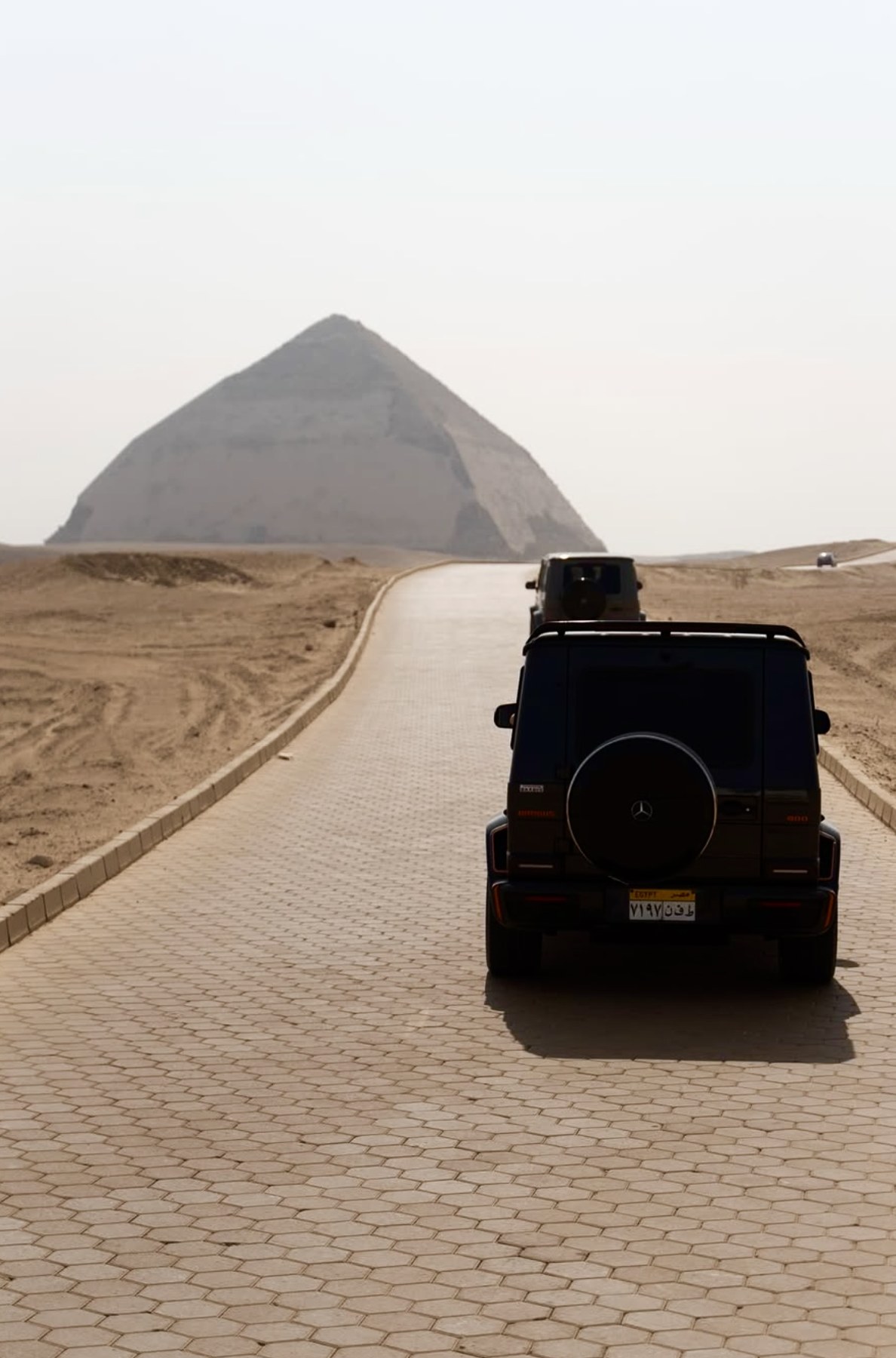 Mercedes G-Wagon on the road to the Bent Pyramid